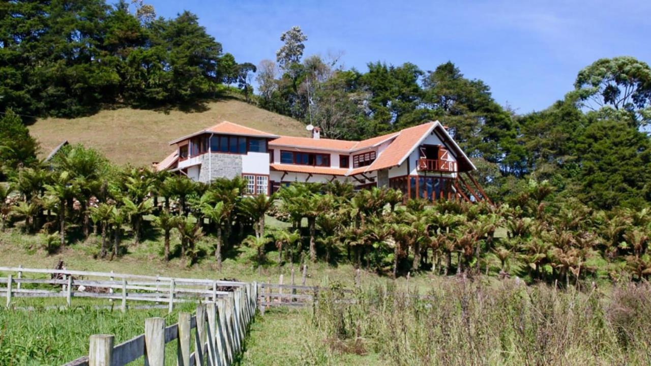 Chacara Com Wi-Fi, Churrasqueira E Lazer Em 库尼亚 外观 照片