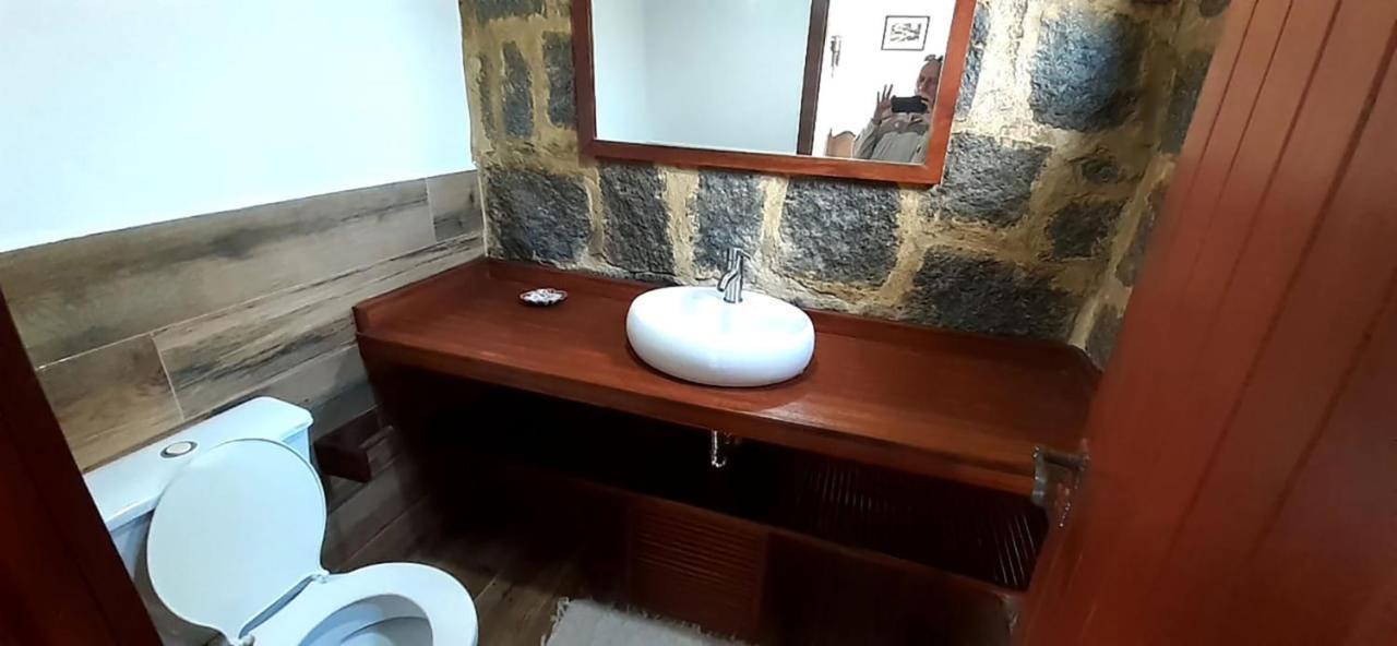 Chacara Com Wi-Fi, Churrasqueira E Lazer Em 库尼亚 外观 照片